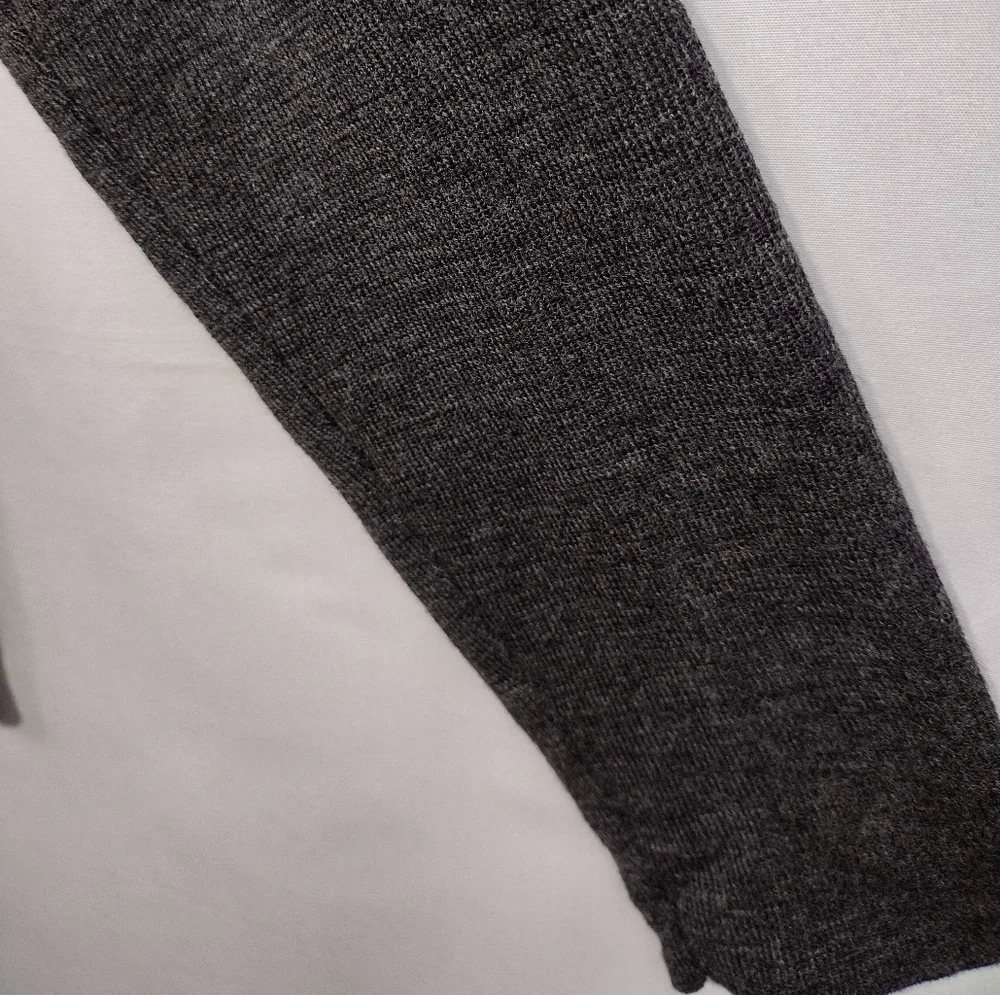 Ann Taylor 100% Wool Turtle Neck Sweater Women's L Gray Casual Comfy Minimalist - Picture 3 of 8